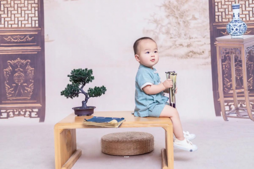 睢县宝宝几个月可以笑出声