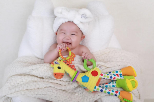 睢县宝宝为什么会吐奶